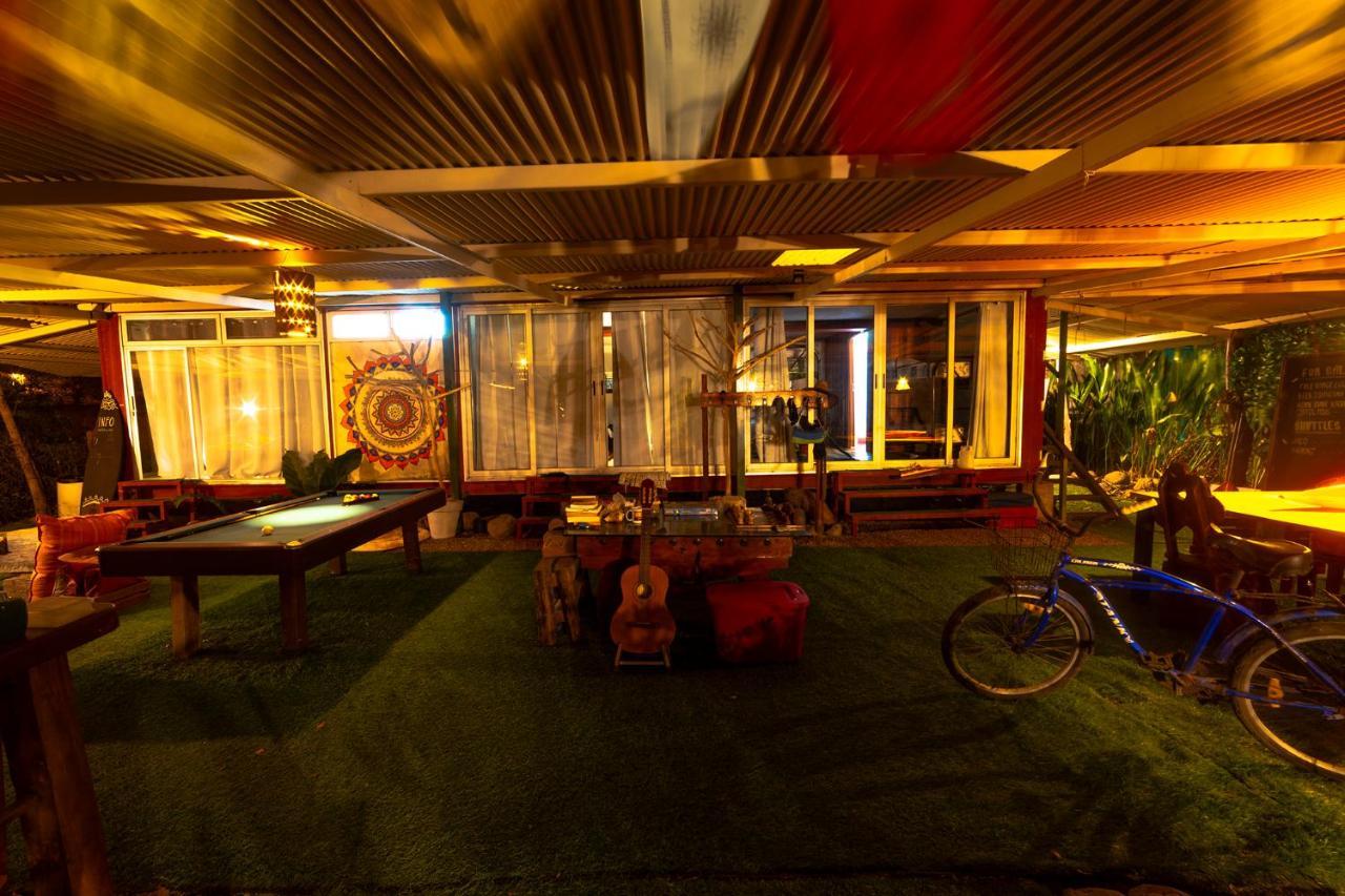 The Spot Hostel Esterillos Bagian luar foto