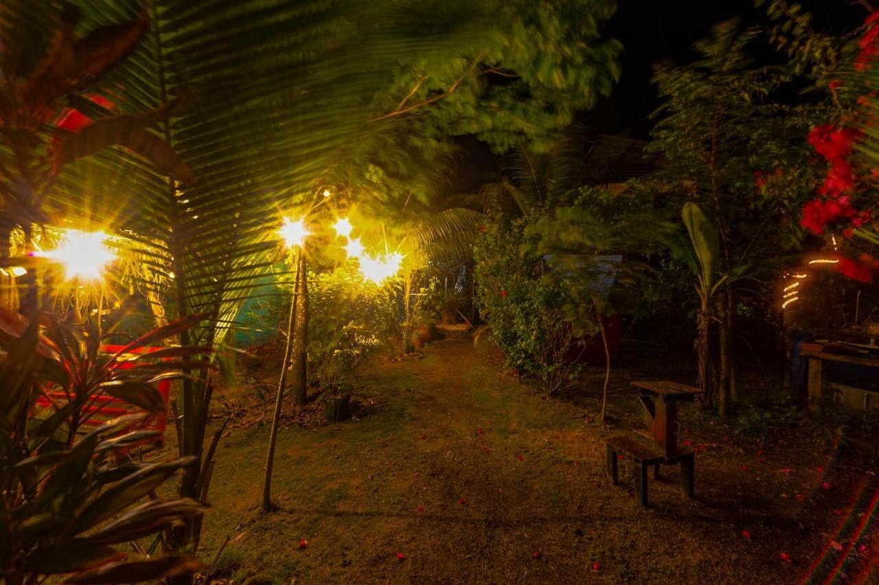 The Spot Hostel Esterillos Bagian luar foto