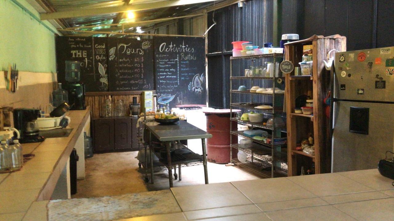 The Spot Hostel Esterillos Bagian luar foto